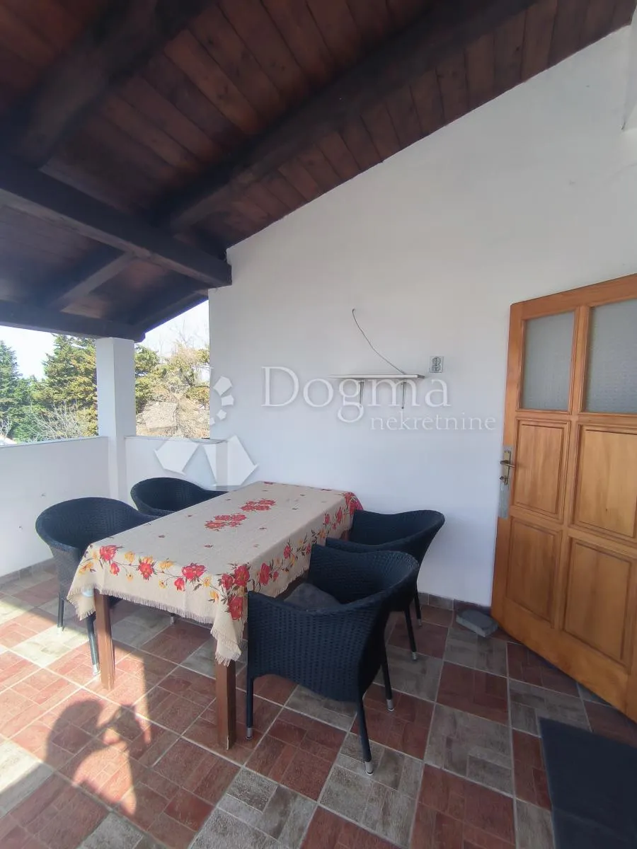 kuća sa 6 apartmana, sabunike-privlaka - slika 12