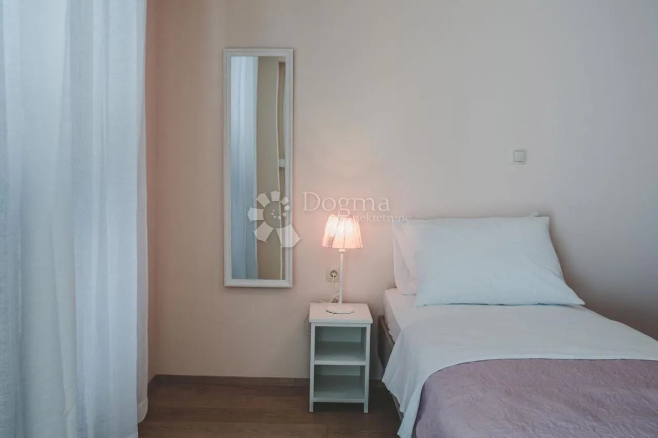 šibenik centar grada prekrasna kuća sa preljepim pogledom - slika 20