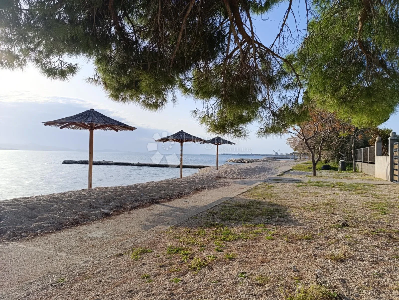bibinje - apartmanska kuća prvi red do mora - slika 20