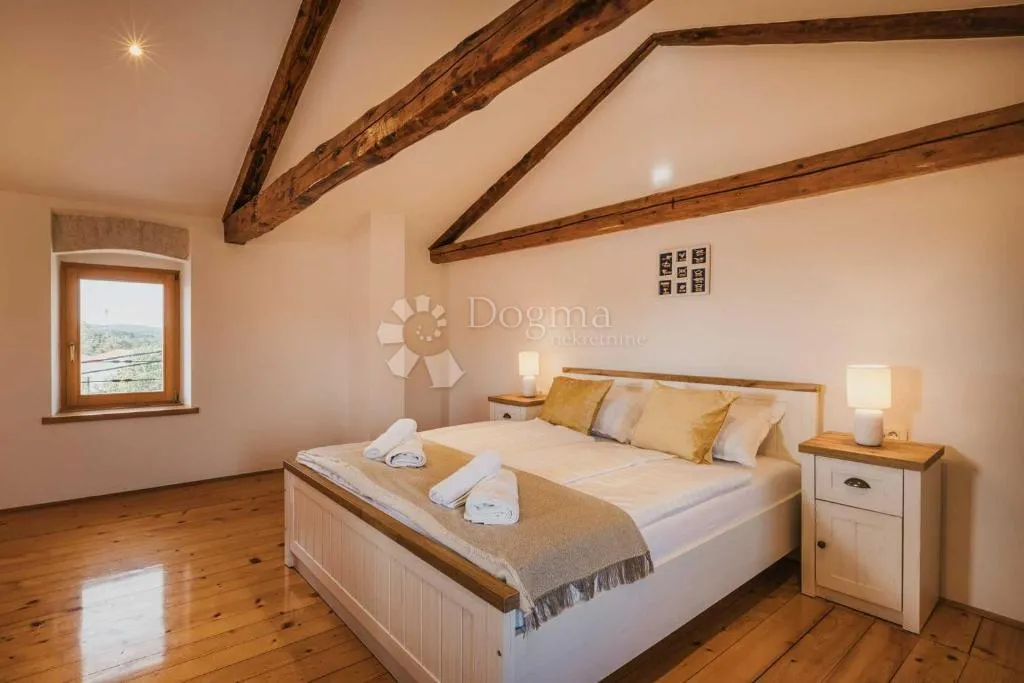 poreč - renovirana kamena kuća zadnja u nizu s jakuzijem - slika 18