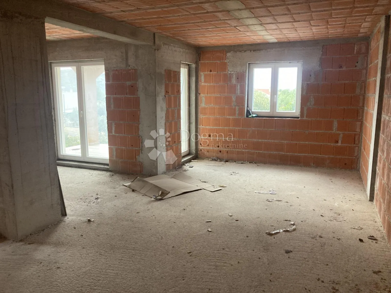 lozovac – prostor za najam – 120m², mogućnost prilagodbe prema namjeni - slika 11