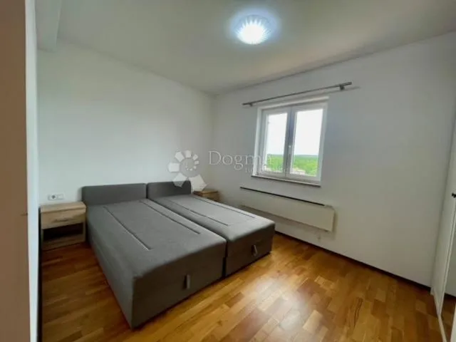 dva stana u jednom u taru - slika 20