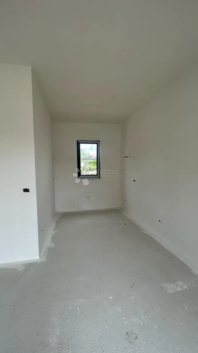 moderna kuća s podnim grijanjem i bazenom, poreč - slika 16