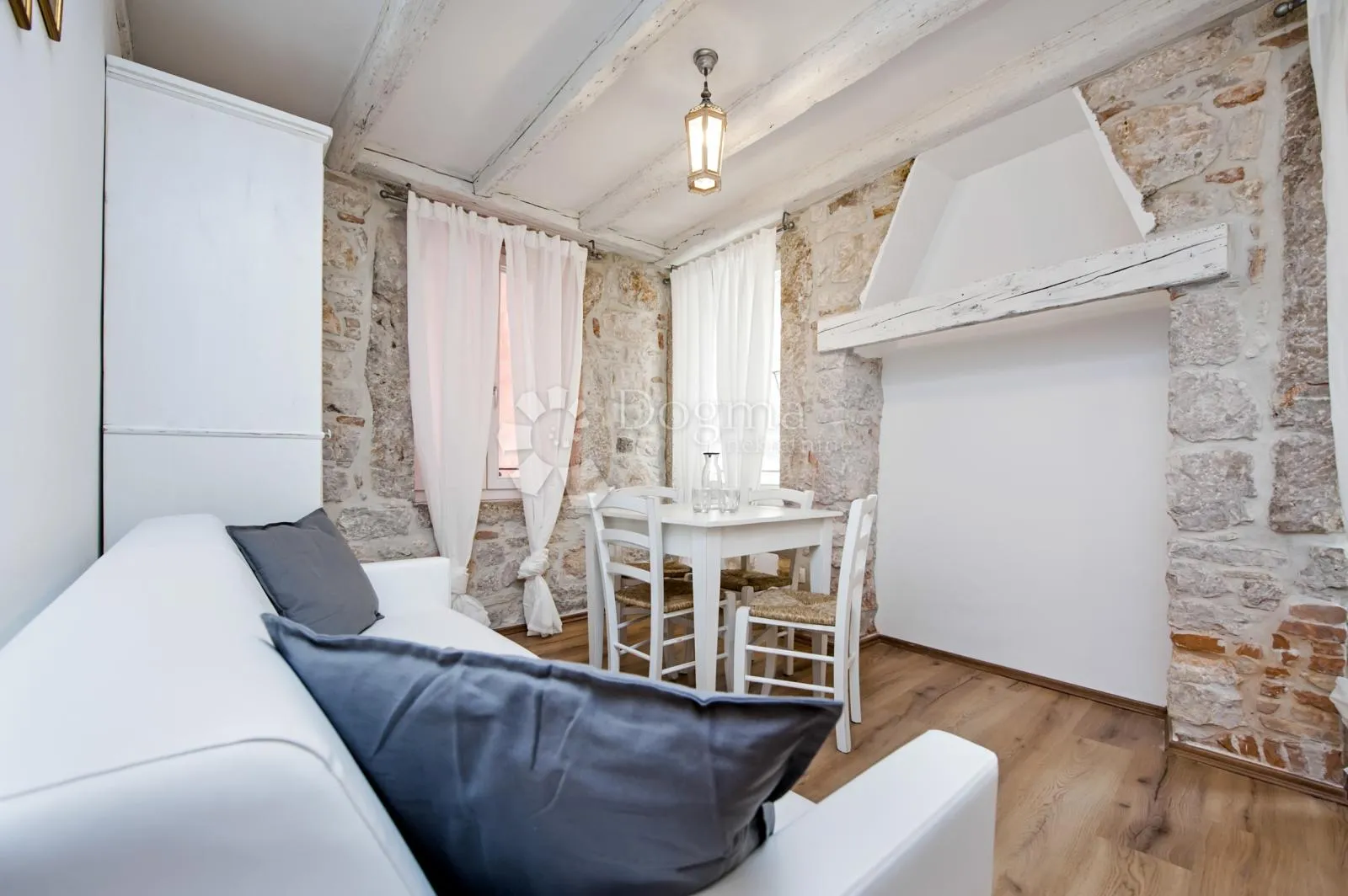 rovinj - sniženo! kuca s 3 apartmana u srcu starog grada - slika 29