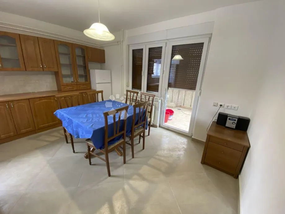 stan najam - 90m2 2s+db, parking, vrt, terasa, mirna lokacija - slika 8
