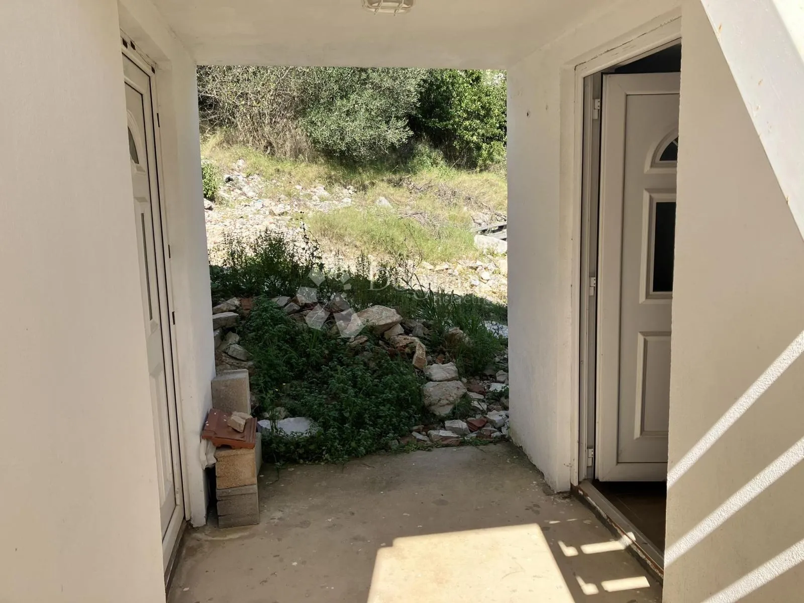 kuća na šolti 200 m od mora, gornja krušica - slika 11