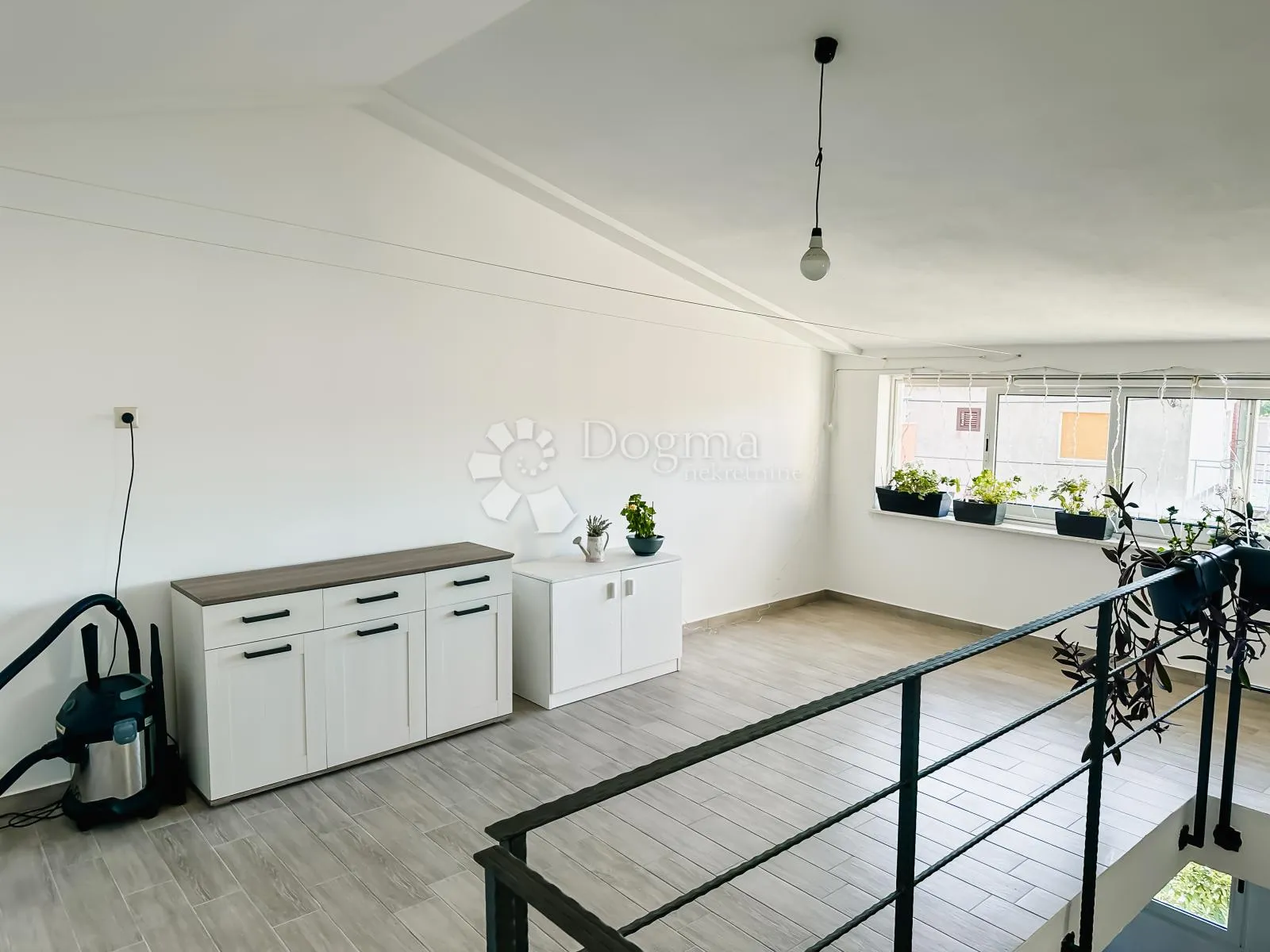 šibenik, dvoetažni stan s panoramskim pogeldom i garažom, 250 m2 - slika 23