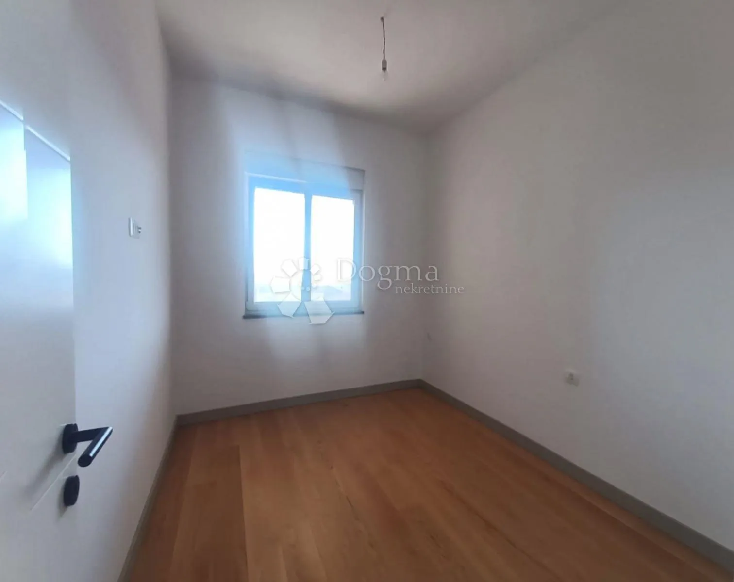 prekrasni penthouse s velikom terasom i pogledom na more! garaža! - slika 14