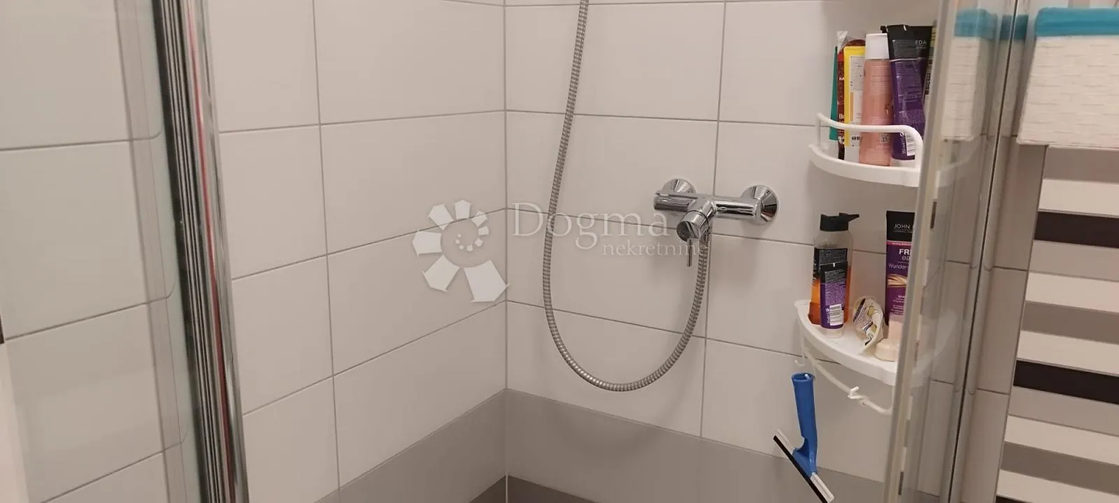 njivice apartman 150 m od mora - slika 14