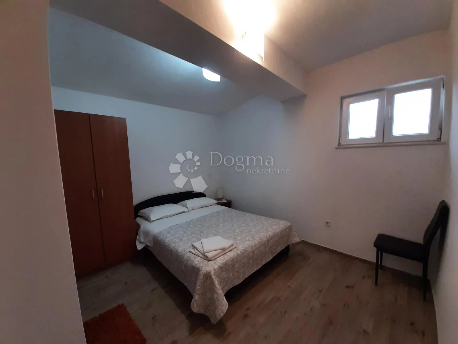 kuća 142m2 sa 2 apartmana, 100m od mora - sunčana rogoznica - slika 16