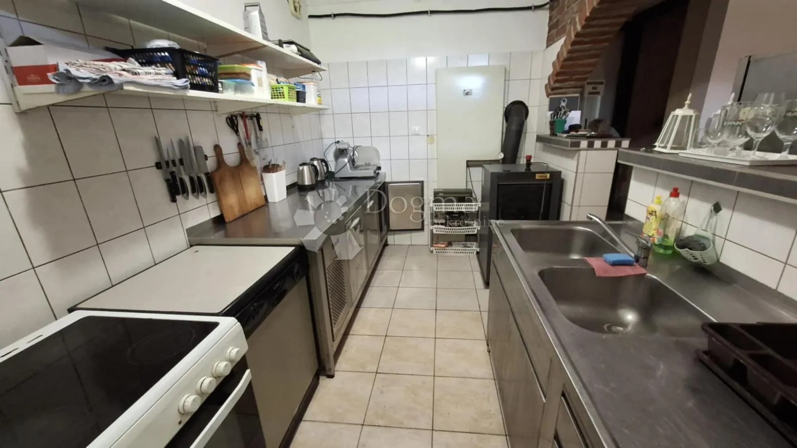seoski raj 5 minuta od centra grada - slika 22