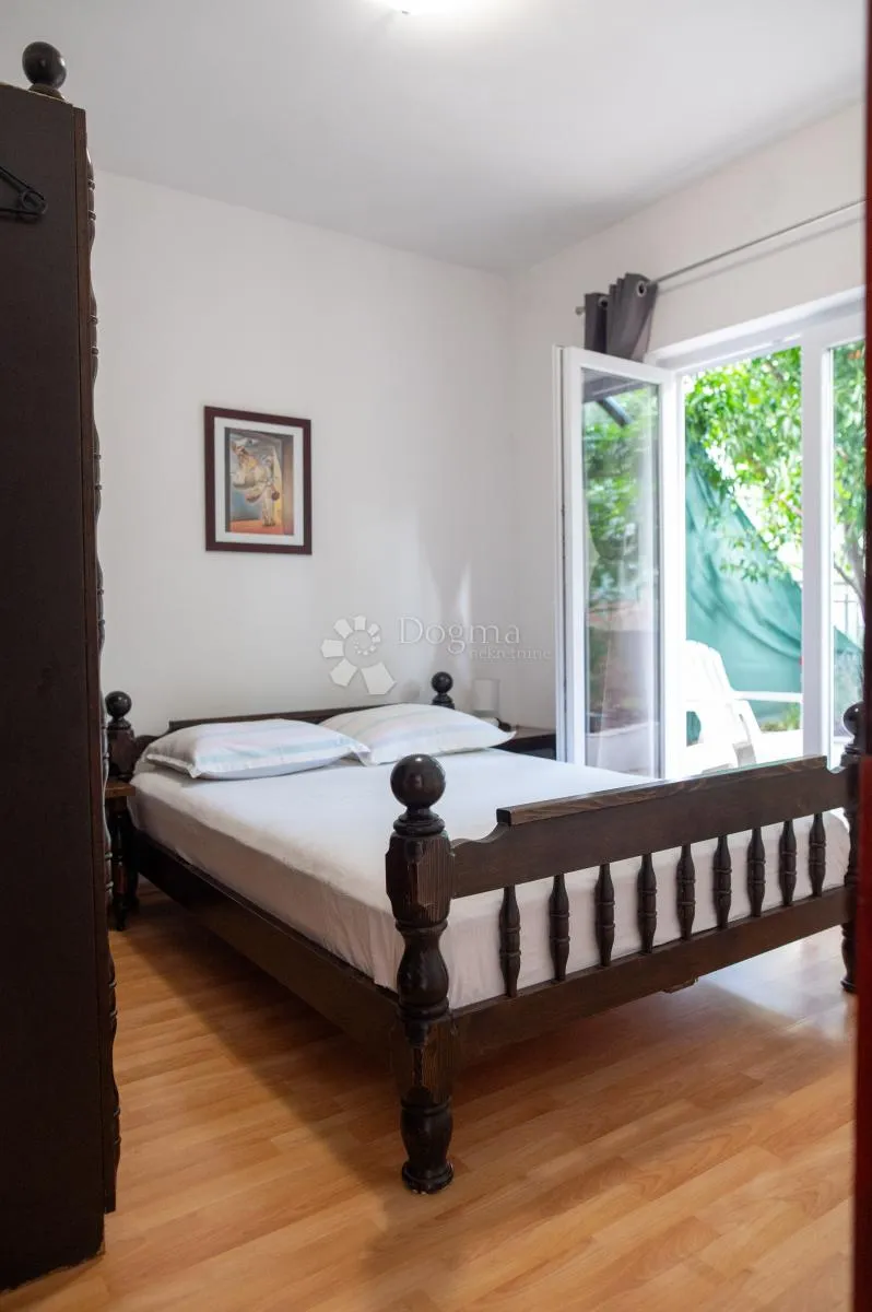 kuća prvi red uz more - dvojna kuća u arbaniji, trogir - slika 25