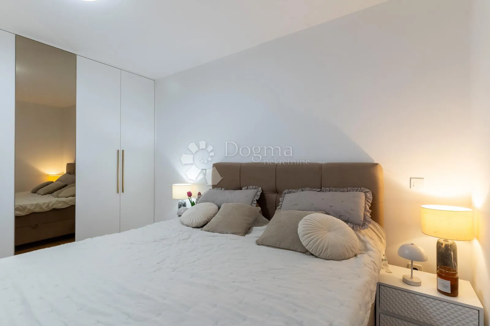 velika gorica, luksuzan 4-sobni stan + 2 parkinga, 109 m2 nkp - slika 17