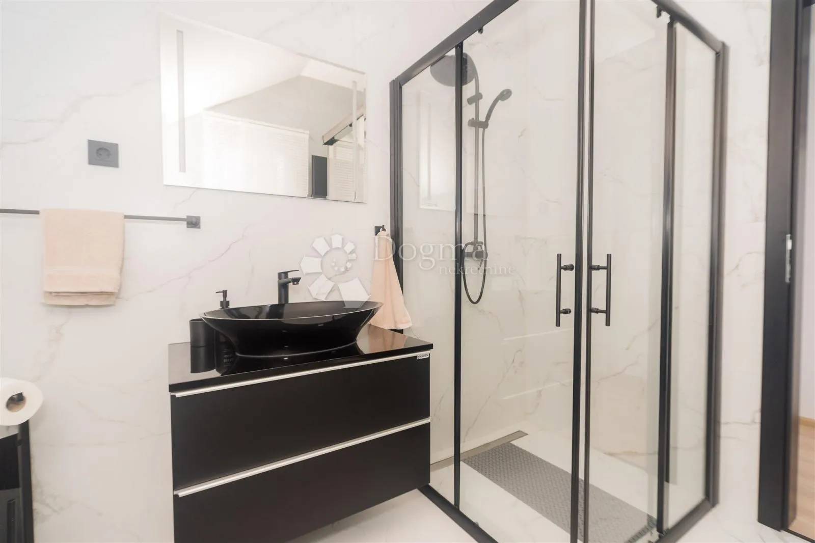 elegantna vila u srcu hrvatskog zagorja za odmor i uživanje - slika 38