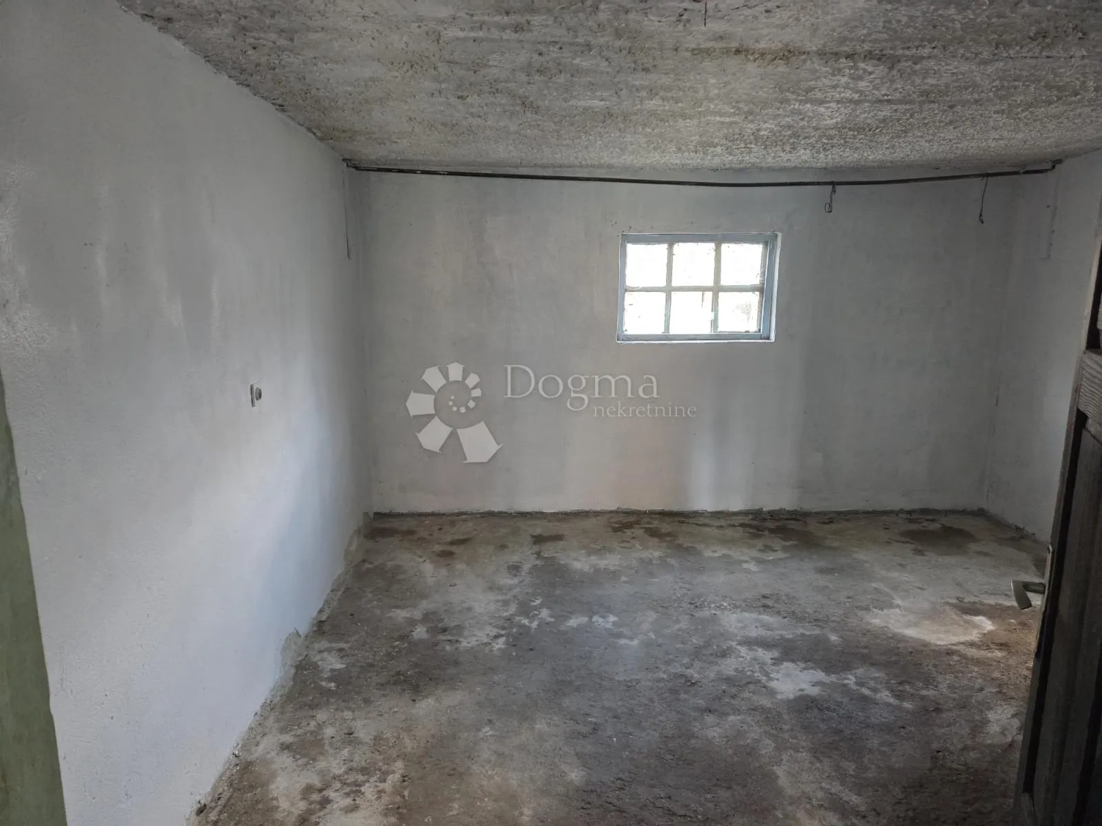 prodaja, kuća, vezišće, nkp 210 m2 sa okućnicom i zemljištem 2898 m2 - slika 15