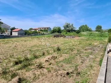 ljubač - 1.red uz more (pješčana plaža) 3034 m² - najam - slika 3