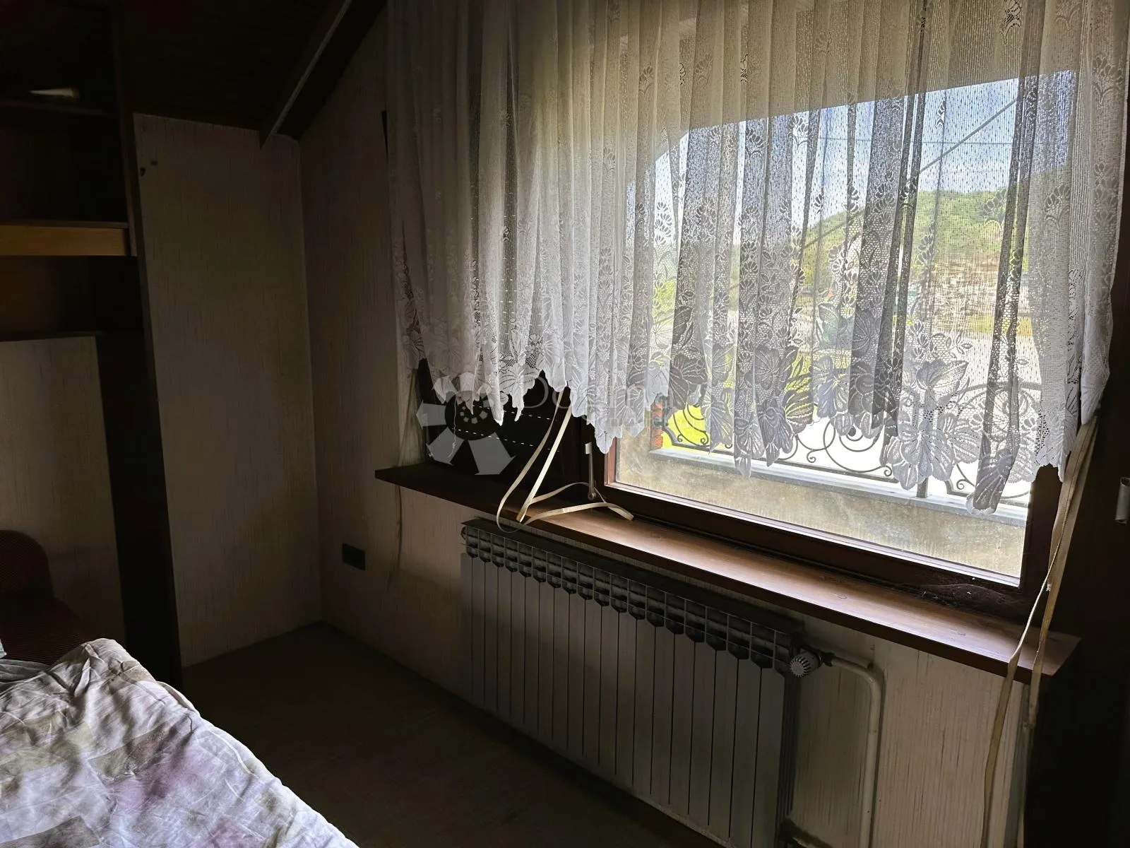 kuća s poslovnim prostorom pogodna za smještaj većeg broja ljudi - slika 9