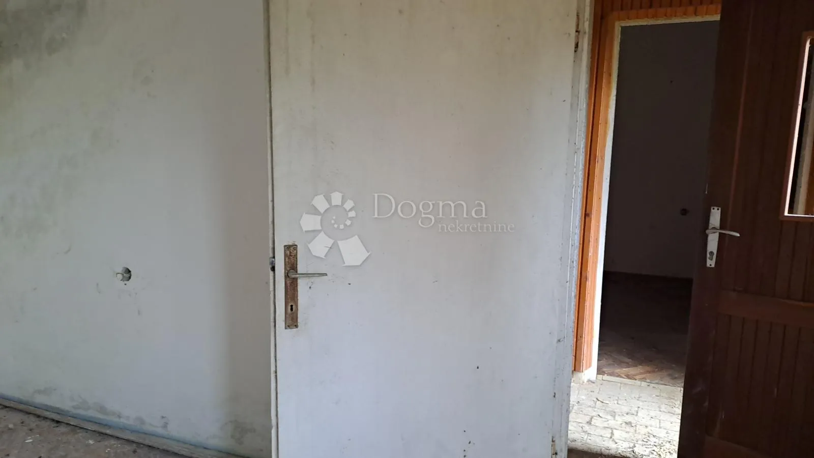 vikendica bez susjeda, bunar - slika 13