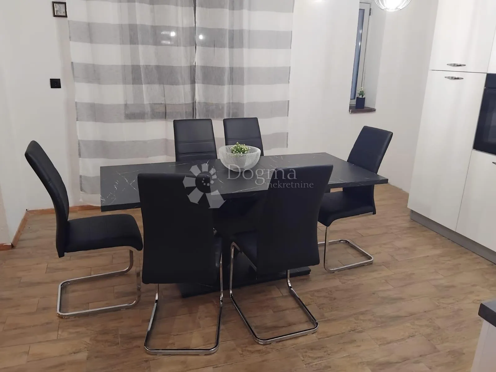 komforan stan u kostreni sa uključenim režijama u cijeni - slika 2
