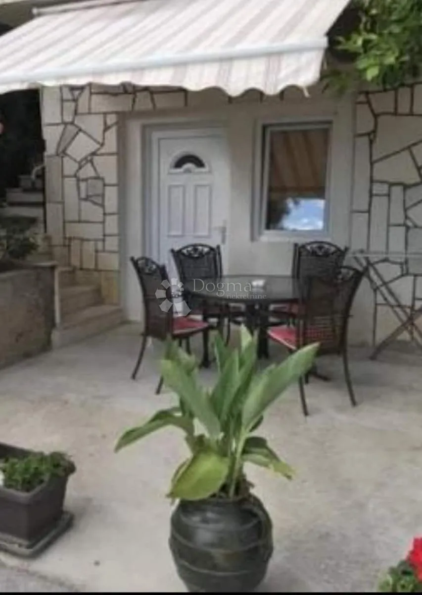apartmanska kuća 200 m od mora - slika 15