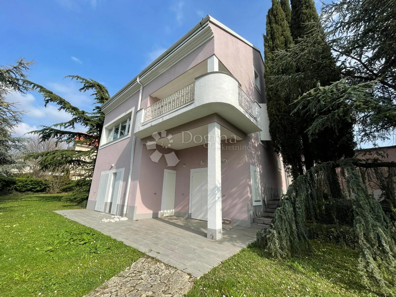 vila šestine - slika 1