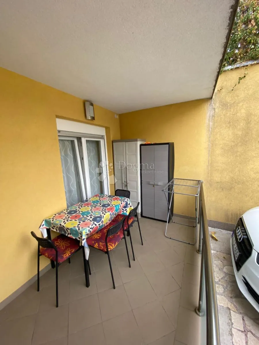 kuća sa dva stana - slika 15