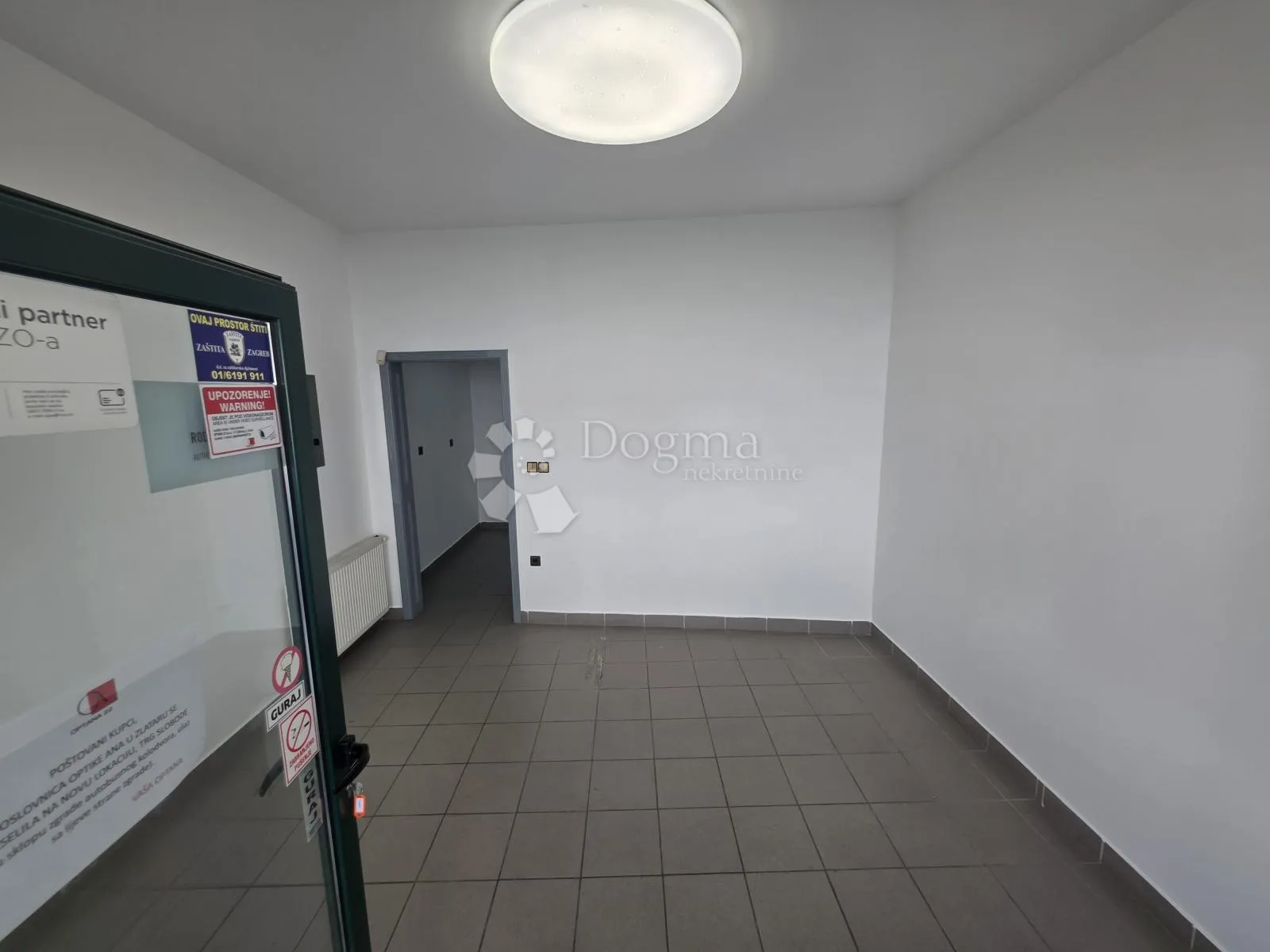 poslovni prostor / lokal za najam – centar zlatara, frekventna tranzitna lokacija - slika 5