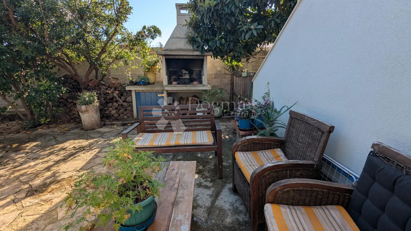 predivna apartmanska kuća na odličnom mjestu - slika 21