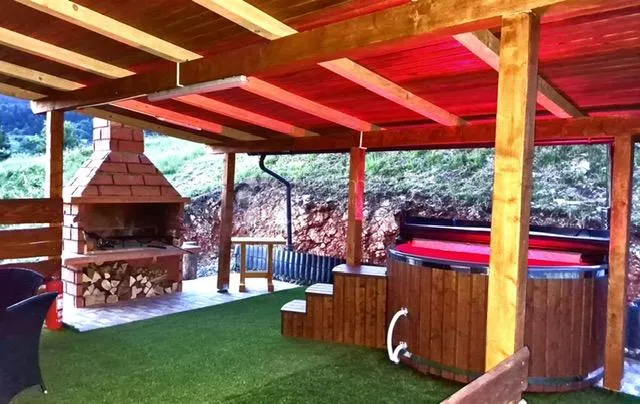 autentična gorska kuća u blizini plitvičkih jezera - slika 25