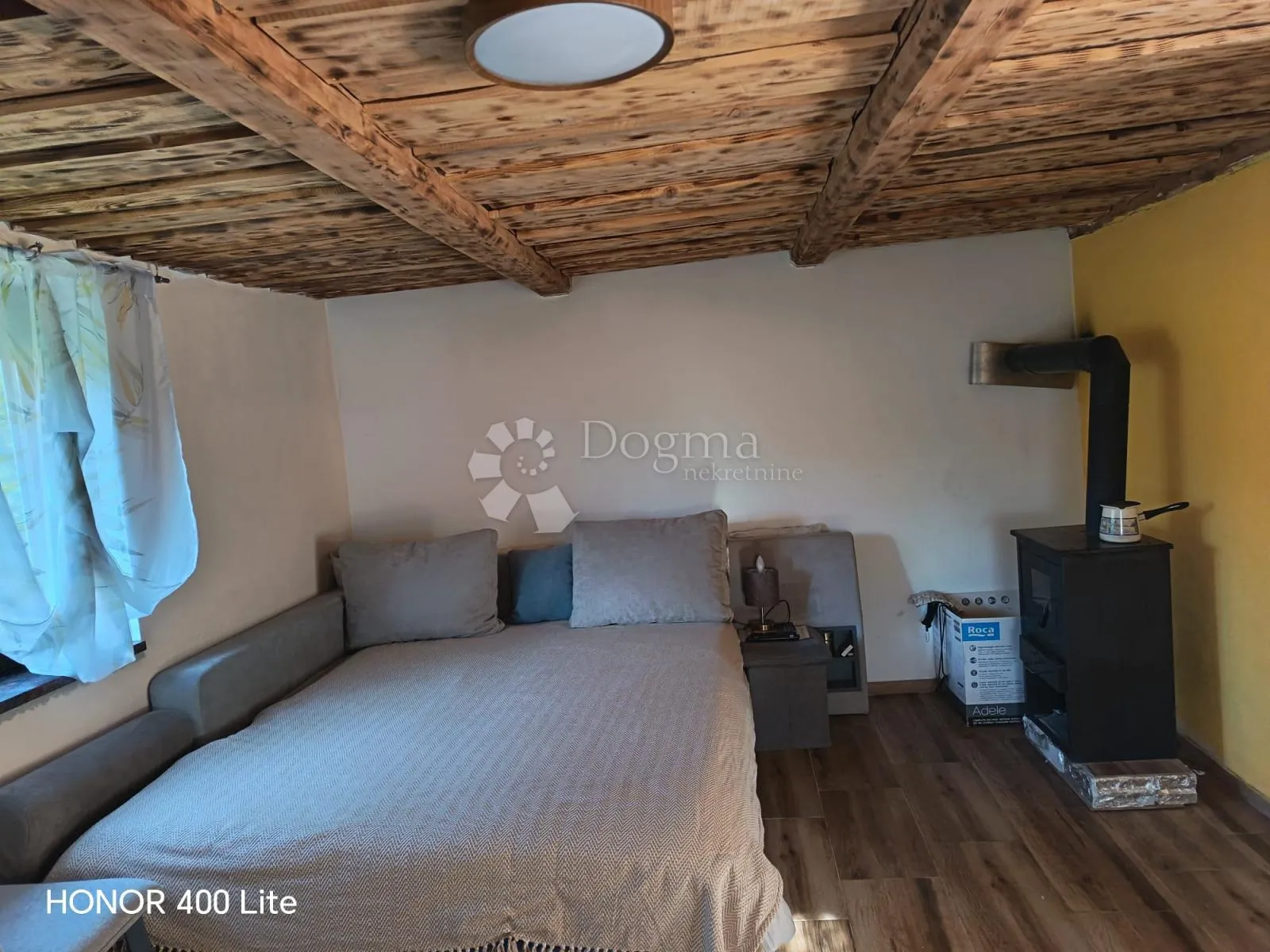 kuća i pomoćni objekt i 2747 m2 parcela - slika 10