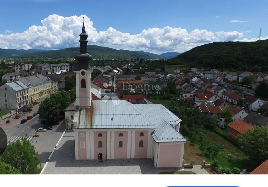 sjajan poslovni prostor u otočcu! - slika 1