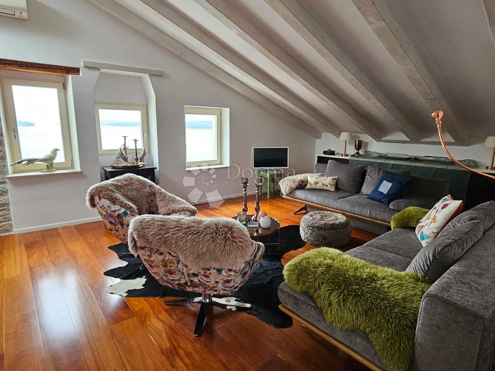 rovinj - ekskluzivna kuća uz more s apartmanima - slika 51