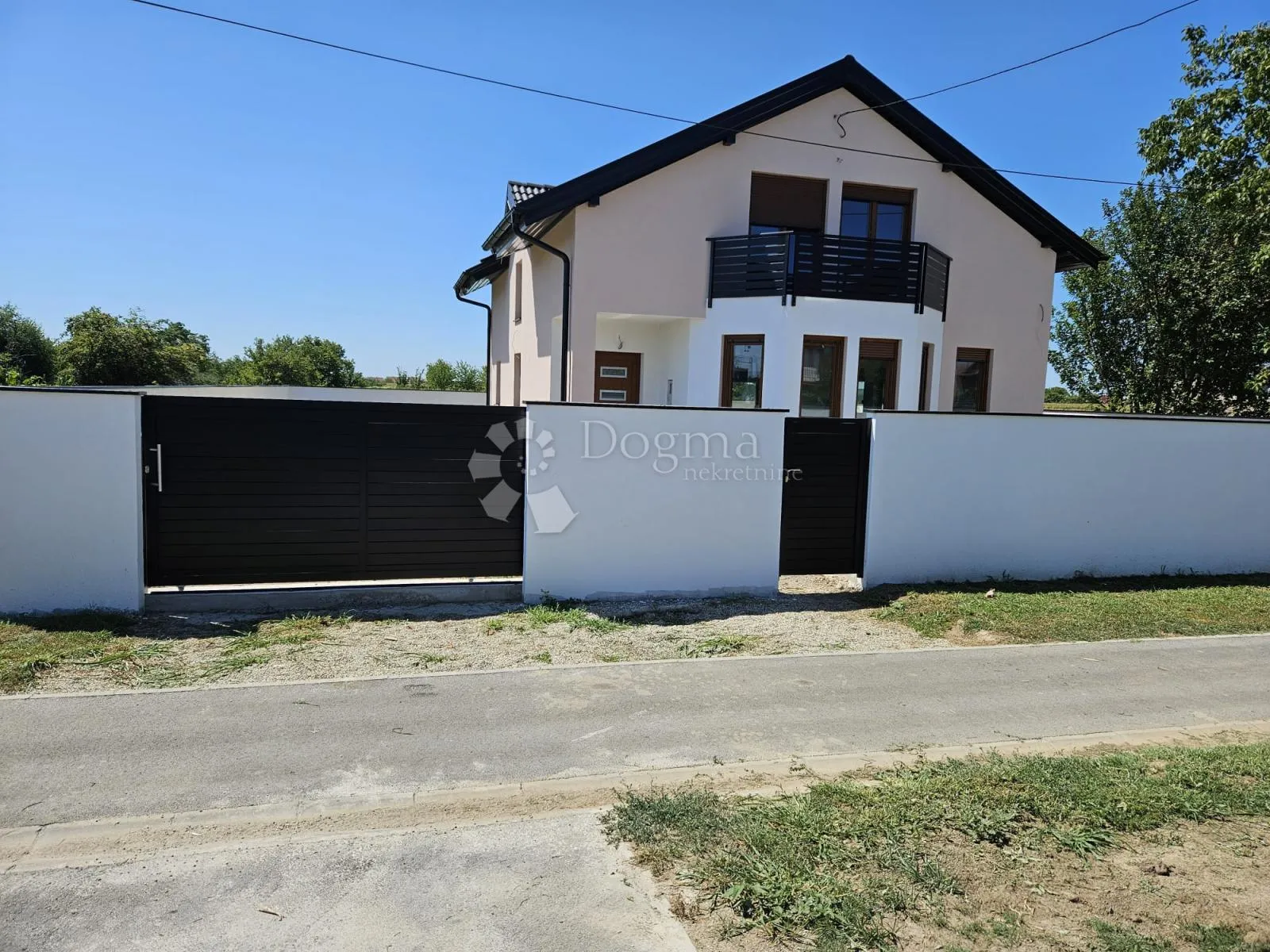 obiteljski dom u sarvašu, 5 soba, 196m2! - slika 2