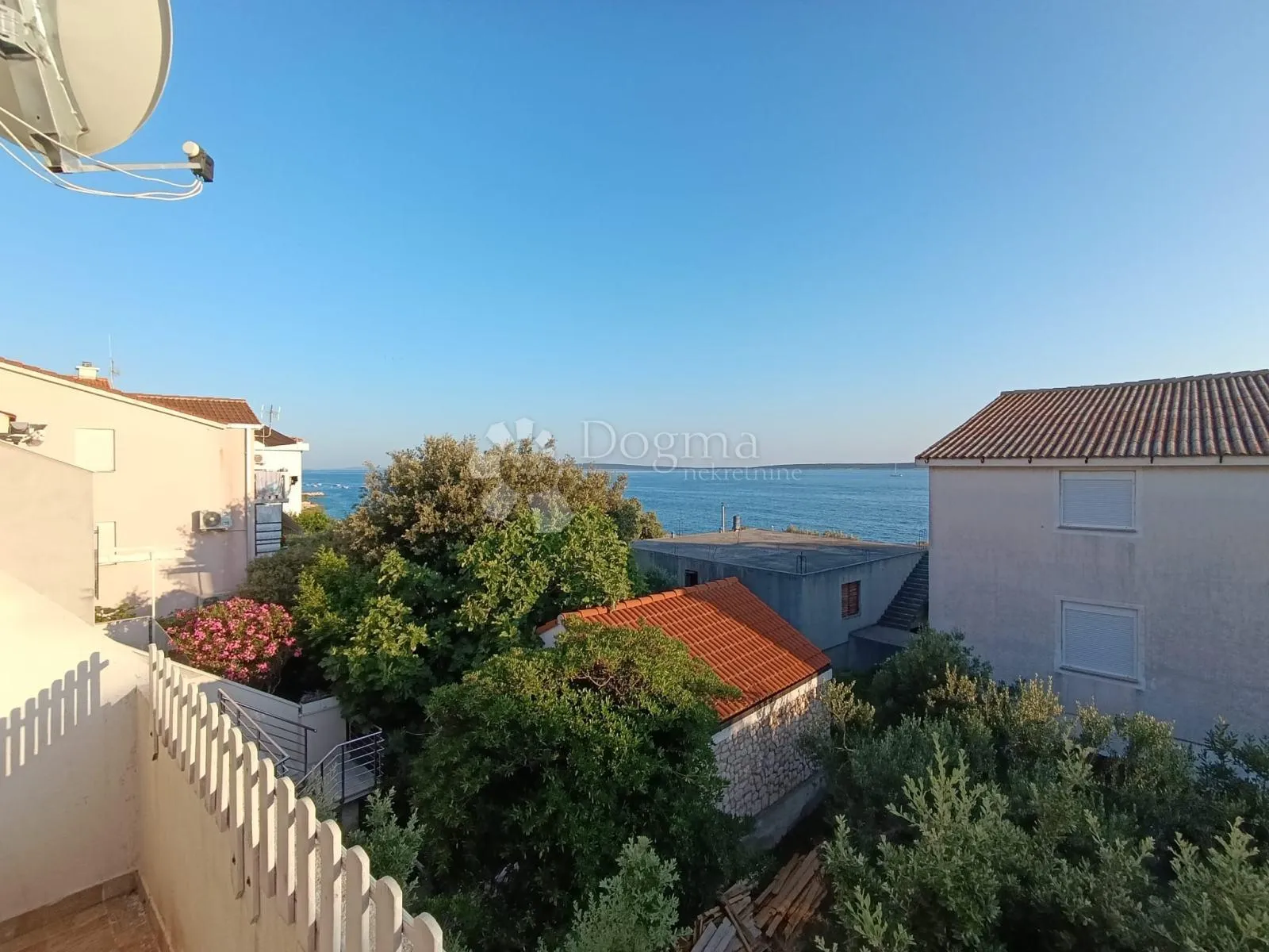 apartman mandre, 30m od mora - slika 1