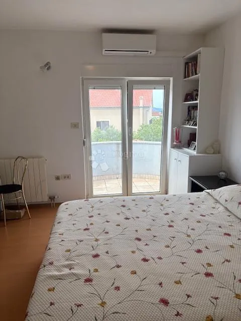 lijepa obiteljska kuća - slika 12