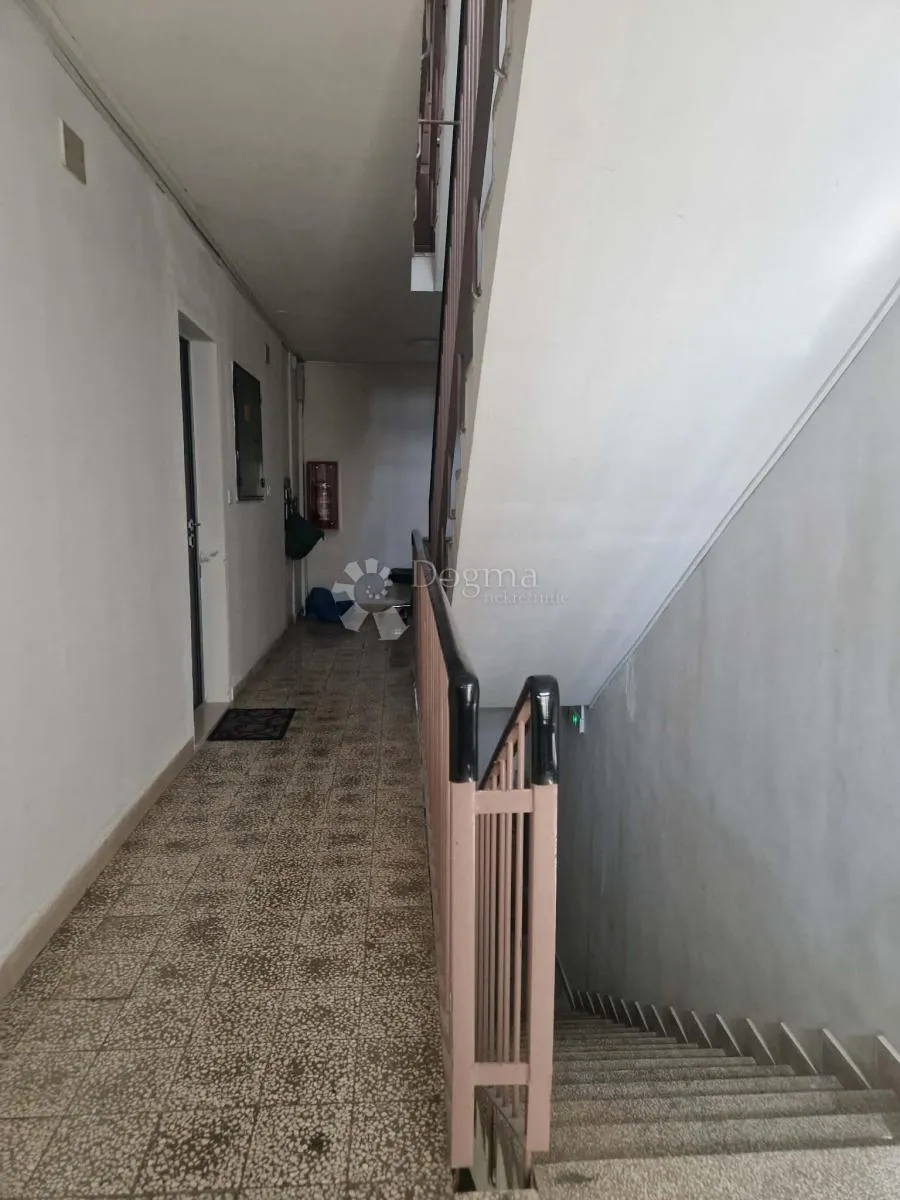 bulevar - stan 60 m2 s pogledom na more - slika 15
