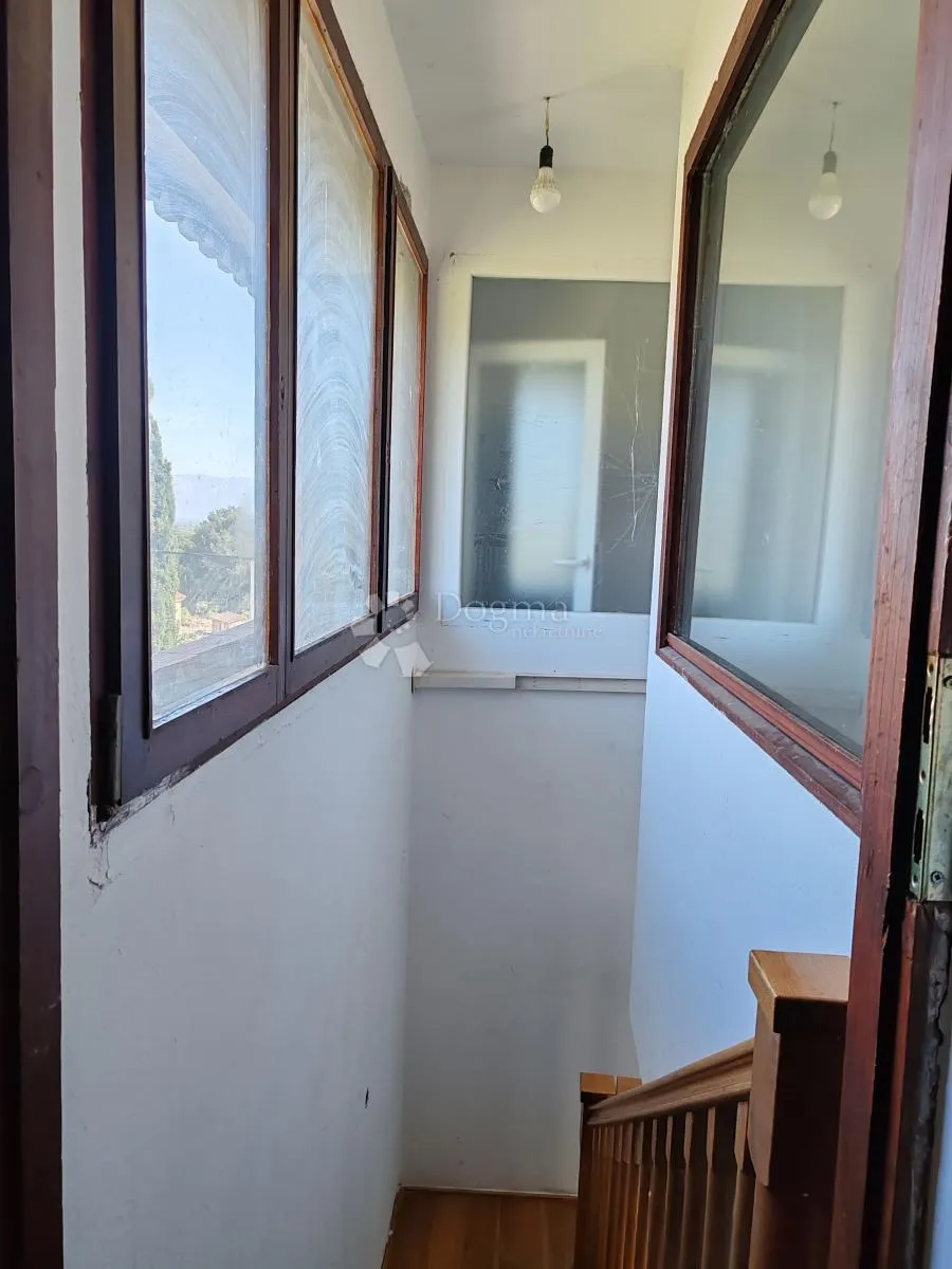 trosoban stan s 2 balkona i terasom - crno, zadar - slika 8