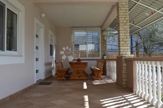 bibinje - apartmanska kuća prvi red do mora - slika 40