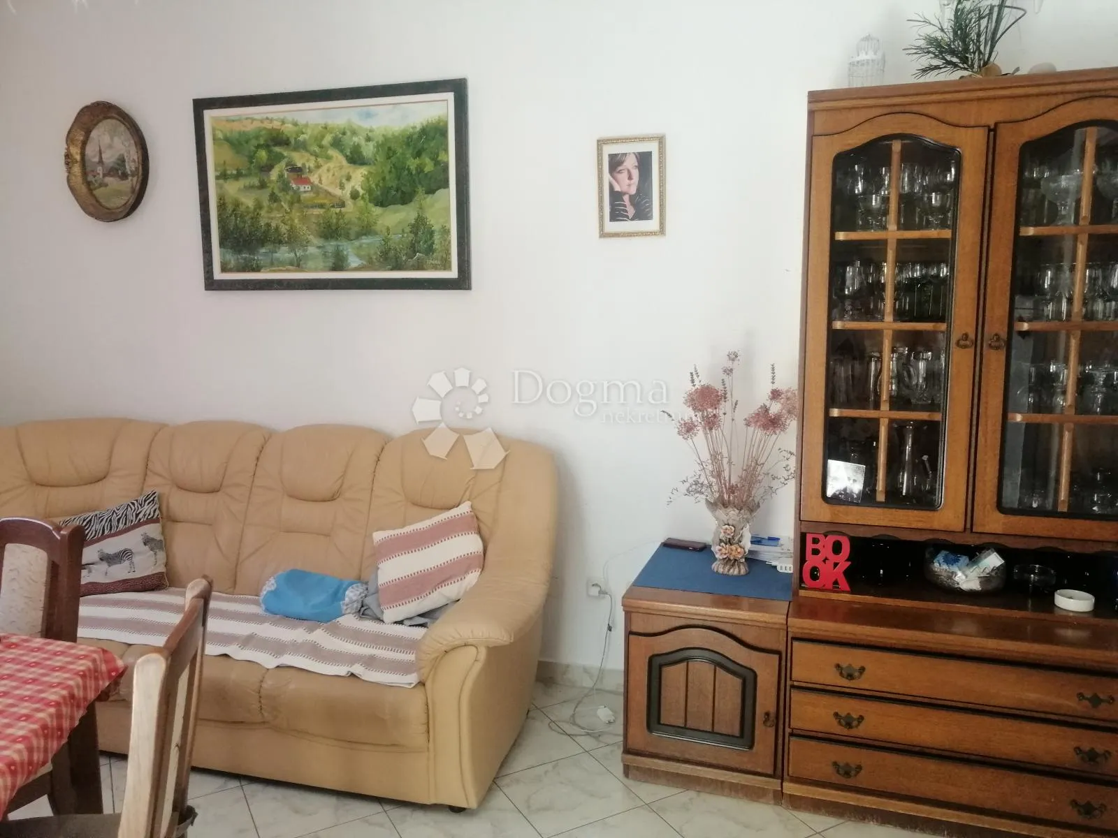 tribunj - kuća s 9 apartmana + građevinska parcela 418 m2 - slika 22