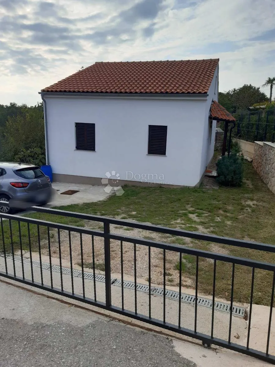 samostojeća kuća ! - slika 2