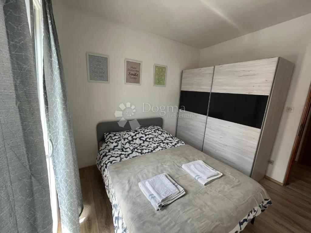 prilika!! 2 kuće u blizini centra crikvenice - slika 14