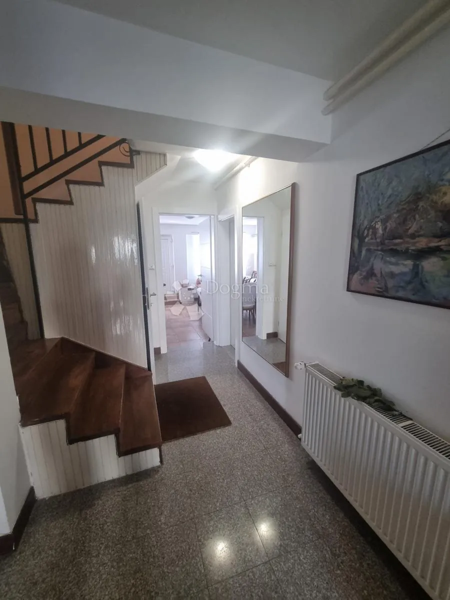 obiteljska kuća na trnovčici - slika 9
