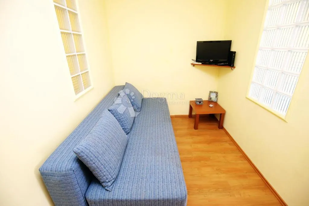 namješten apartman u prizemlju u svetom filipu i jakovu – idealan za odmor ili turistički najam - slika 11