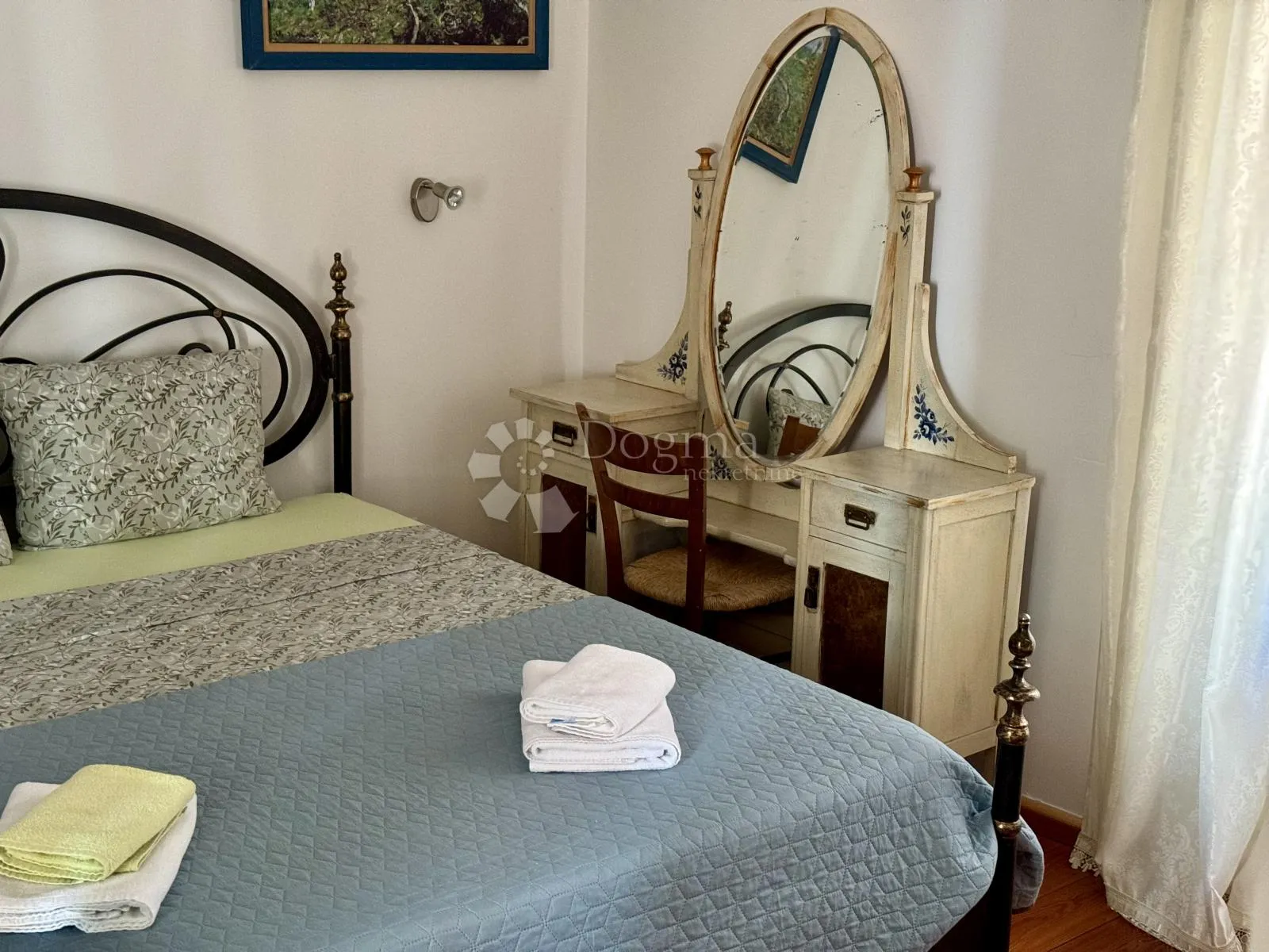 rovinj - kuća sa šest apartmana u srcu starog grada - slika 11