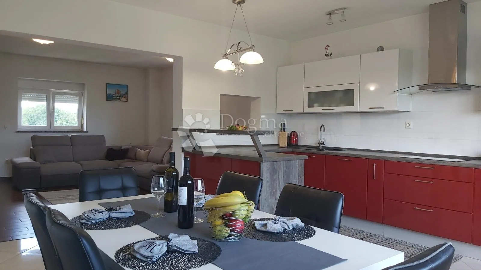 labin, prekrasna kuća u okolici labina s velikom okućnicom - slika 10