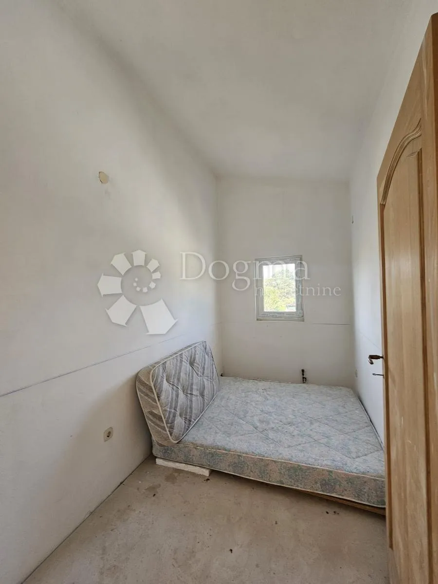 apartmanska kuća u pakoštanima - slika 40