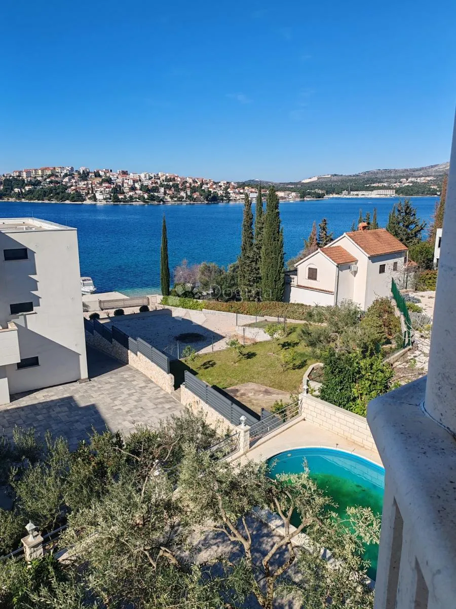 zatoglav - kuća nadomak mora sa 7 apartmana i poslovnim prostorom - slika 5