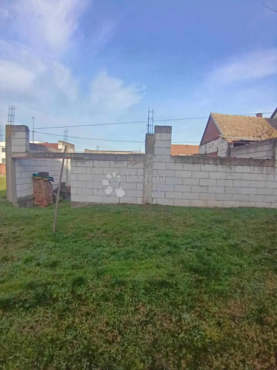 kuća s mnogo opcija – velika parcela, đakovo! - slika 12