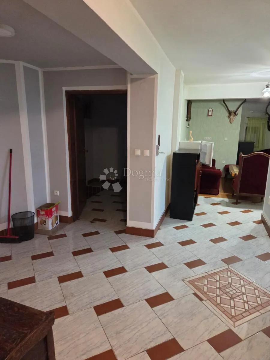 jales breznički samostojeća kuća 400m2 - slika 12