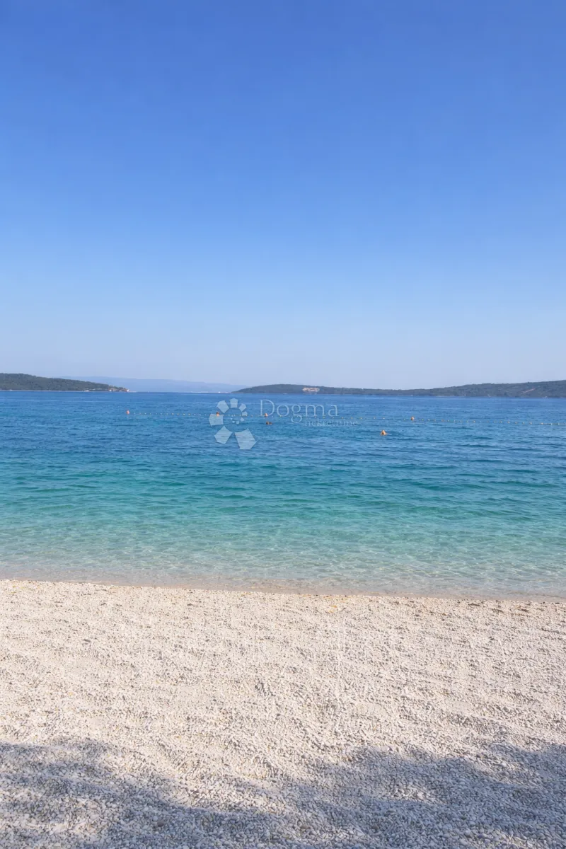 kamena kuća s poslovnim prostorom - slika 16